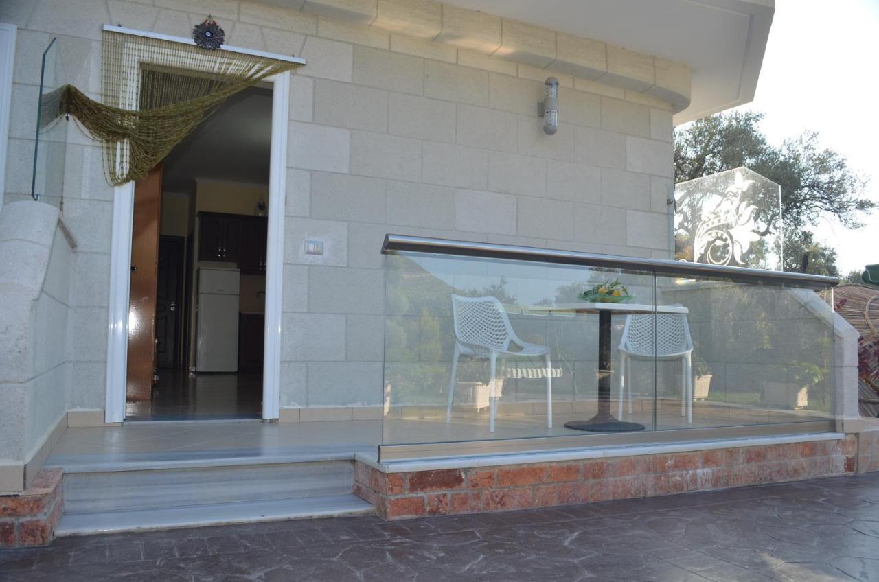 Vila Florika Hotel Borsh Quarto foto